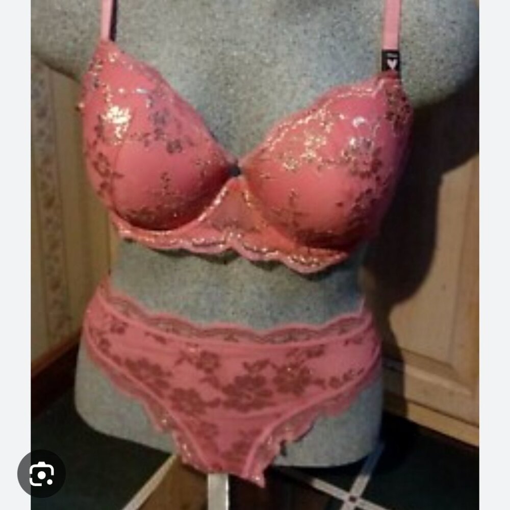 Victoria's Secret Bra & Panty Set - NEW